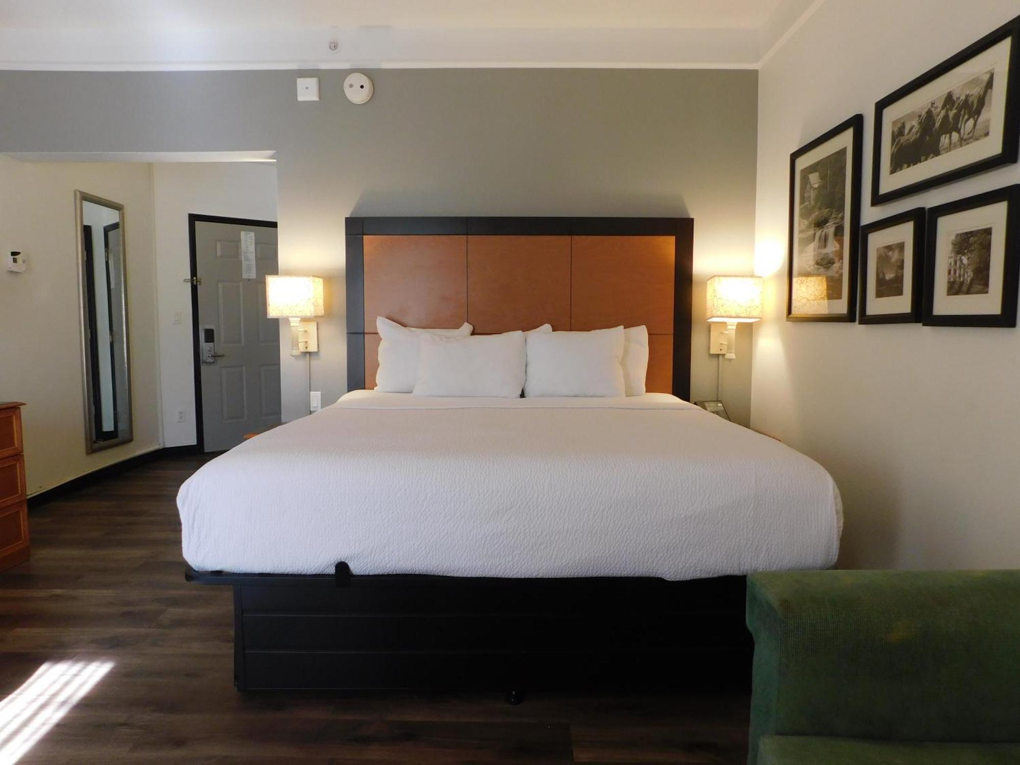 La Quinta By Wyndham Winston-Salem Hotel Ngoại thất bức ảnh
