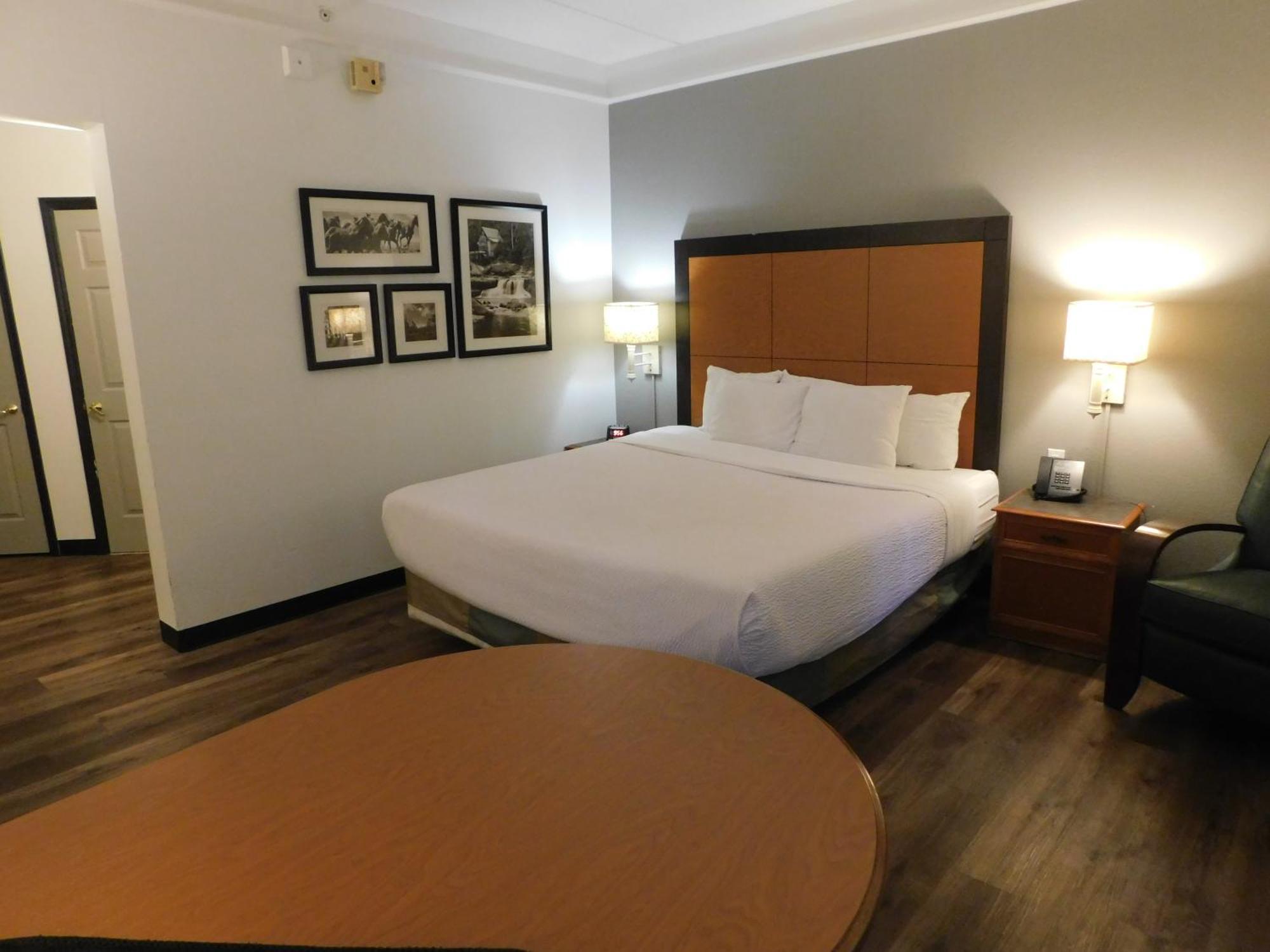 La Quinta By Wyndham Winston-Salem Hotel Ngoại thất bức ảnh