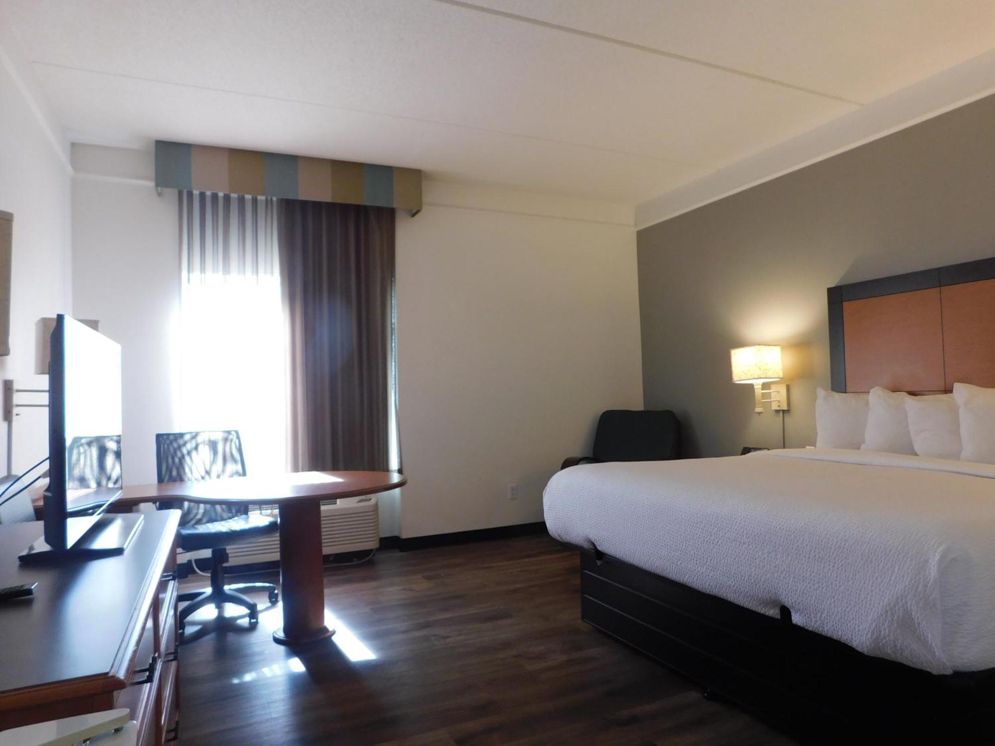 La Quinta By Wyndham Winston-Salem Hotel Ngoại thất bức ảnh